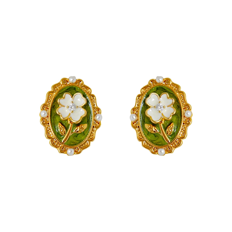 Dreamy Four-Leaf Earring